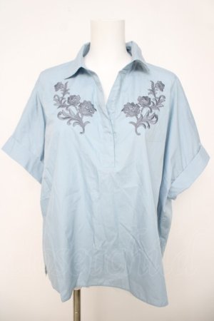 画像: axes femme / 刺繍入りブラウス  サックス Y-26-03-21-015-AX-BL-SZ-ZY