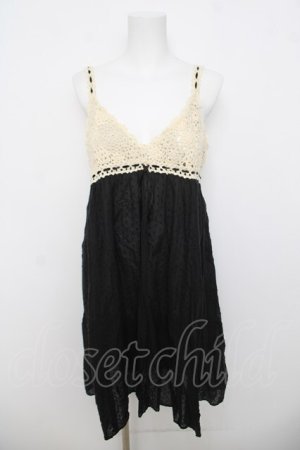 画像: Emily Temple cute / レースドットワンピース  黒 Y-26-03-21-030-ET-OP-SZ-ZY