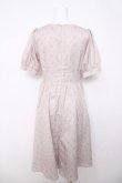 画像2: evelyn / オリジナル花柄ミドルワンピース  ピンクベージュ Y-26-03-22-048-LO-OP-SZ-ZY (2)