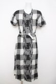 画像1: INGEBORG / チェック柄ワンピース F 黒 Y-26-03-22-057-LO-OP-SZ-ZY (1)