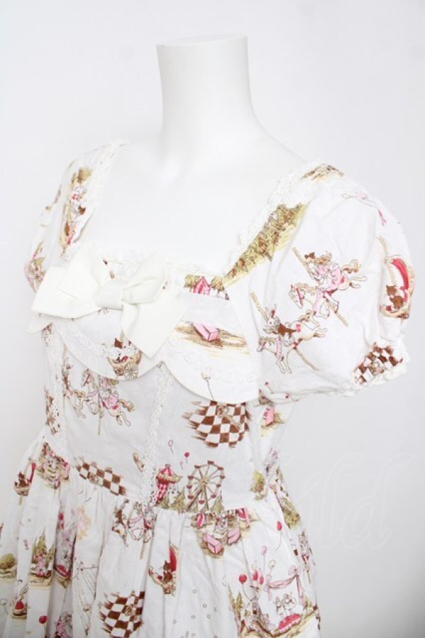 画像3: BABY, THE STARS SHINE BRIGHT / アリスinファンフェアワンピース  白 Y-26-03-24-082-BA-OP-SZ-ZY (3)