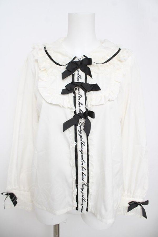 画像1: LIZ LISA / 3連リボンメッセージブラウス 0 ホワイト/ブラック Y-26-03-24-034-LO-BL-SZ-ZY (1)
