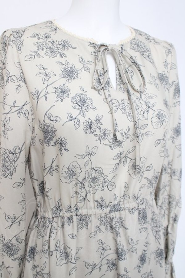 画像3: axes femme POETIQUE / クラシックフラワーワンピース M ベージュ Y-26-03-26-072-AX-OP-SZ-ZY (3)