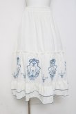 画像1: axes femme / リボンＸブーケ刺繍スカート F 白 Y-26-03-26-090-AX-SK-SZ-ZY (1)