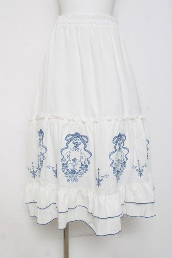 画像1: axes femme / リボンＸブーケ刺繍スカート F 白 Y-26-03-26-090-AX-SK-SZ-ZY (1)