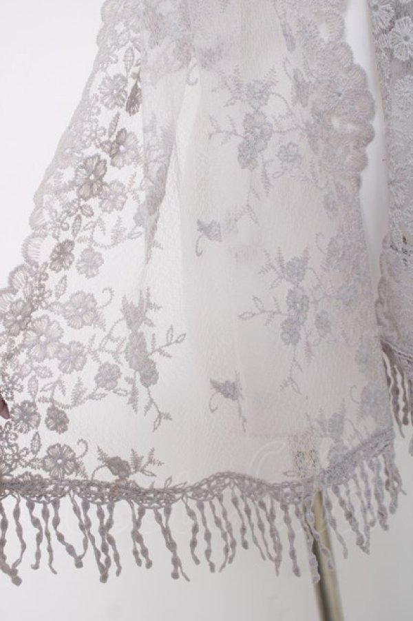 画像2: axes femme / フラワーレースストール  グレー Y-26-03-26-016-AX-ZA-SZ-ZY (2)