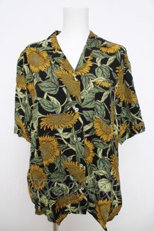 画像: INGEBORG / ひまわり柄半袖シャツ F 黒 Y-26-03-28-066-LO-BL-SZ-ZY