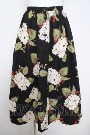 画像: INGEBORG / 紫陽花柄スカート  黒 Y-26-03-28-080-LO-SK-SZ-ZY