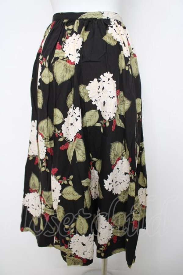 画像2: INGEBORG / 紫陽花柄スカート  黒 Y-26-03-28-080-LO-SK-SZ-ZY (2)