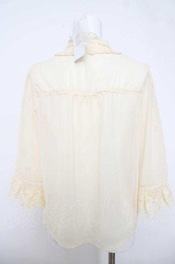 画像2: axes femme / プチローズ×リボンレースブラウス F イエロー Y-26-03-28-008-AX-BL-SZ-ZY (2)