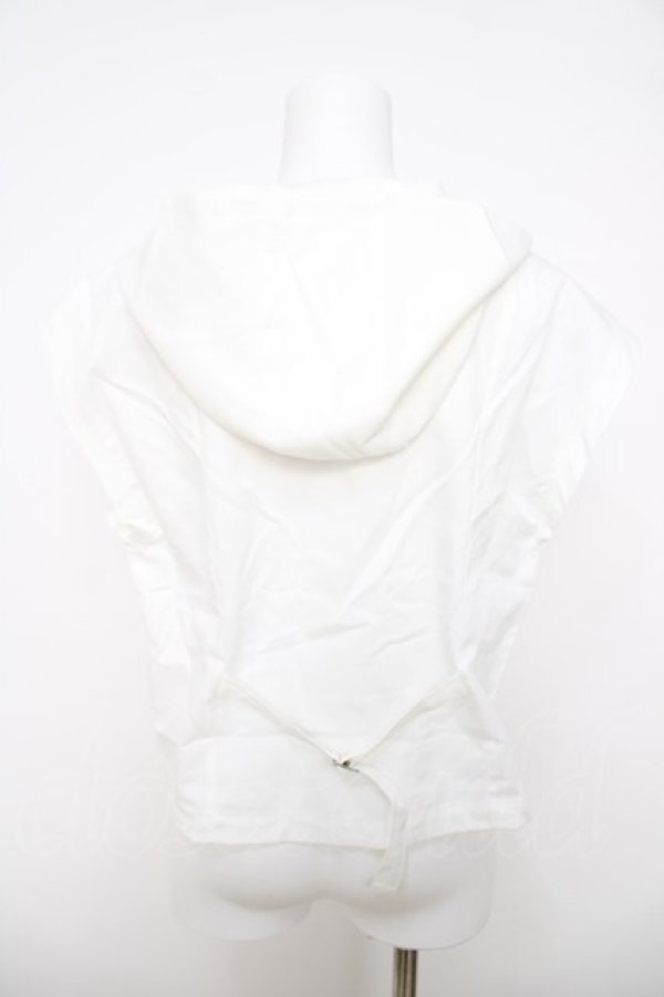 画像2: axes femme / フード付ミリタリー風ベスト F 白 Y-26-03-28-037-AX-TO-SZ-ZY (2)