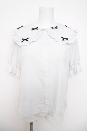 画像: axes femme POETIQUE / プチリボンビッグ襟ブラウス  白 Y-26-03-30-006-AX-BL-SZ-ZY