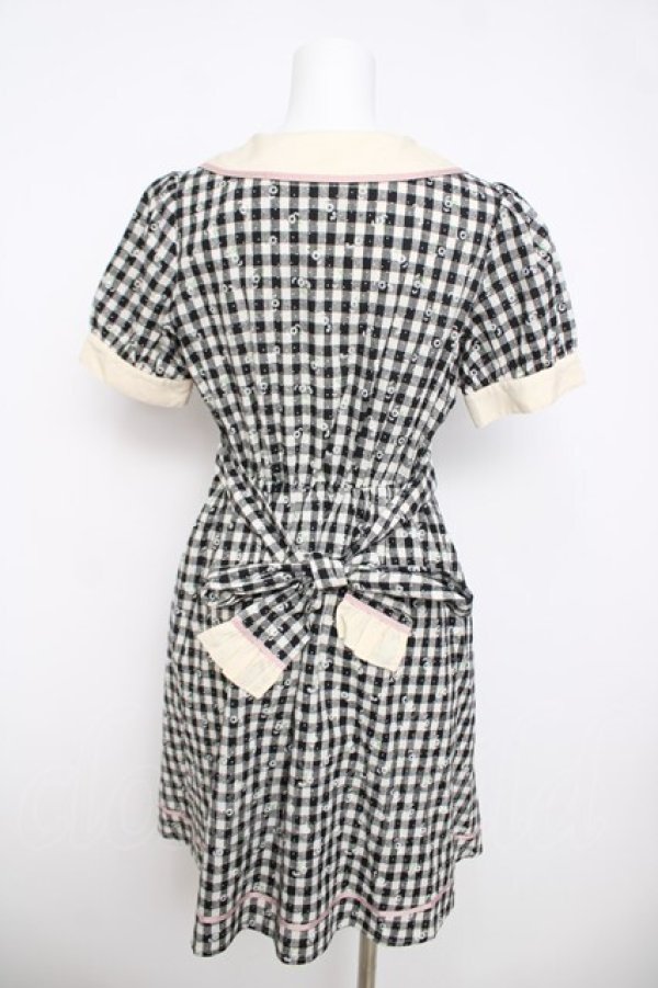 画像2: axes femme POETIQUE / 小花ギンガムチェックワンピース  黒 Y-26-03-30-083-AX-OP-SZ-ZY (2)