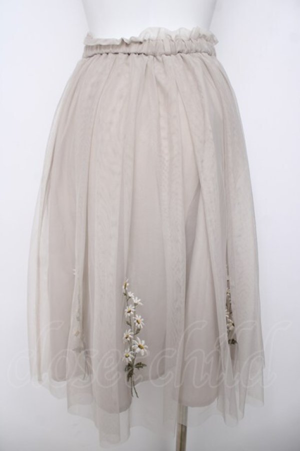 画像2: F i.n.t / フラワー刺繍チュールスカート/マイメロディ F ベージュ×赤 Y-26-03-30-101-CA-SK-SZ-ZY (2)