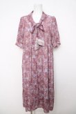 画像1: axes femme / ローズレース柄ボータイワンピース F ピンク Y-26-04-01-127-AX-OP-SZ-ZY (1)