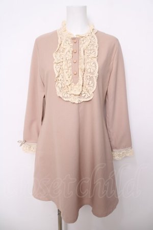 画像: an another angelus / ヨークレースワンピース F ベージュ Y-26-04-01-162-CA-OP-SZ-ZY