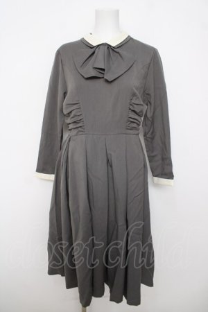 画像: an another angelus / ジャボ付きクレリックワンピース F グレイ Y-26-04-01-163-CA-OP-SZ-ZY