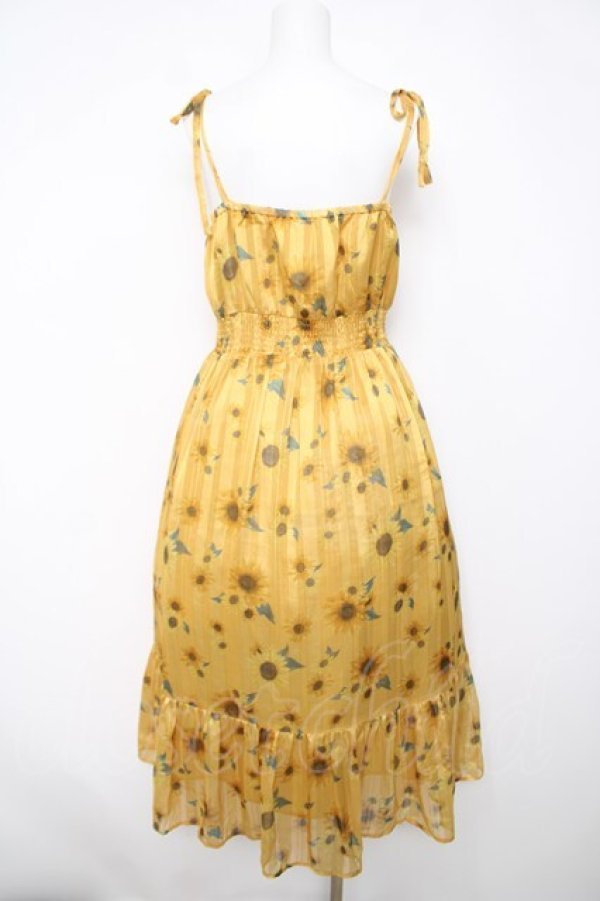 画像2: axes femme / ひまわり柄キャミワンピース  イエロー Y-26-04-03-097-AX-OP-SZ-ZY (2)