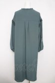 画像2: axes femme / チャイナ釦ロングシャツワンピース  グリーン Y-26-04-03-106-AX-OP-SZ-ZY (2)
