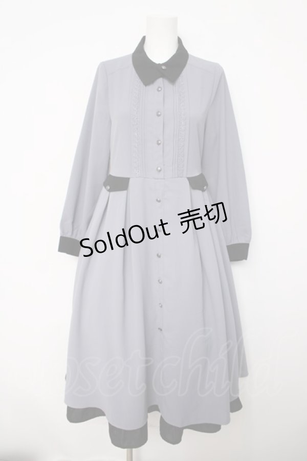 画像1: axes femme / 襟デザイン連釦バイカラーワンピース  ブルーグレー Y-26-04-03-116-AX-OP-SZ-ZY (1)