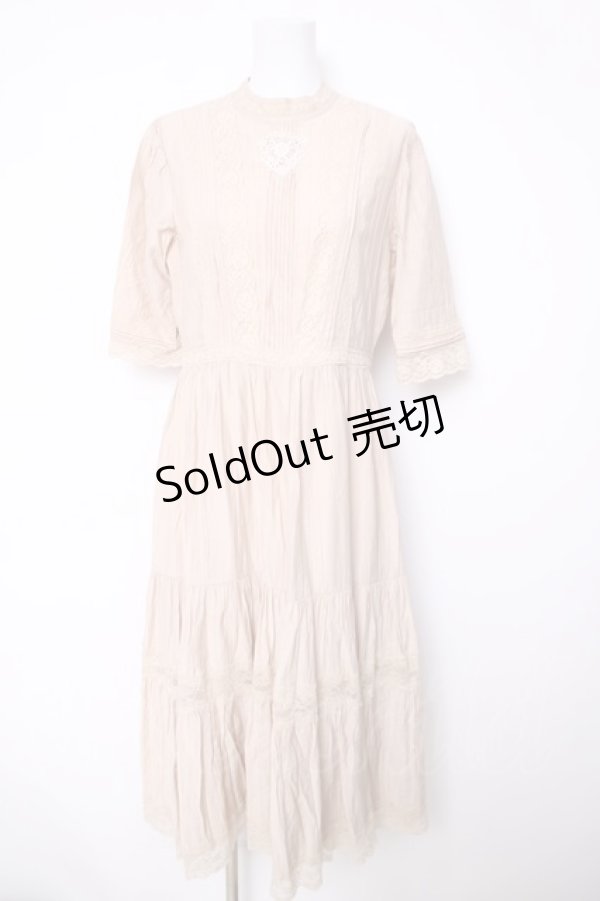 画像1: an another angelus / レース使いティアードロングワンピース  生成り Y-26-04-03-123-CA-OP-SZ-ZY (1)