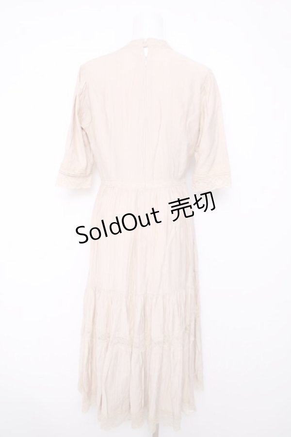 画像2: an another angelus / レース使いティアードロングワンピース  生成り Y-26-04-03-123-CA-OP-SZ-ZY (2)