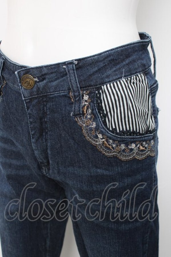 画像2: axes femme / 裾ストライプデニムパンツ  デニム Y-26-04-05-112-AX-PA-SZ-ZY (2)