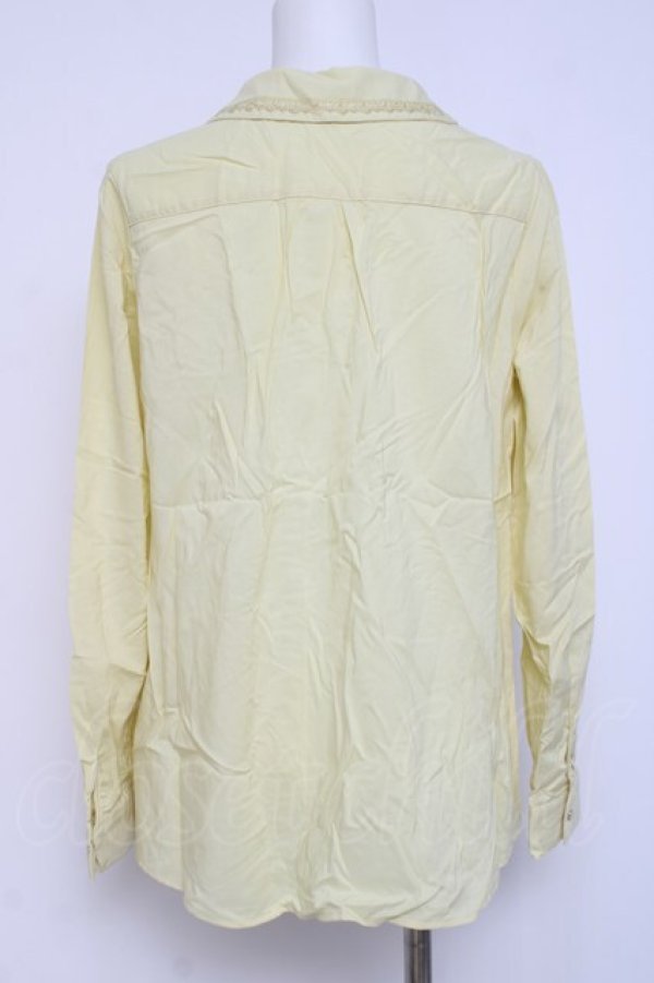 画像2: axes femme / 刺繍デザインシャツブラウス  イエロー Y-26-04-09-049-AX-BL-SZ-ZY (2)