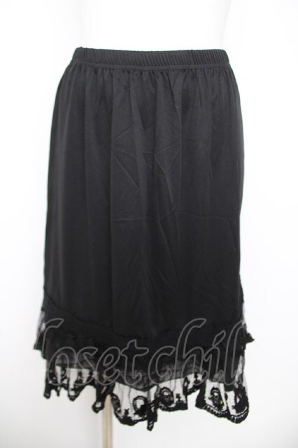 画像1: axes femme / 裾ローズインナースカート  黒 Y-26-04-09-139-AX-SK-SZ-ZY (1)