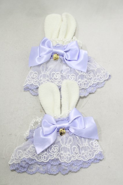 Cute Ribbon Wristcuffs (2023) by Angelic Pretty