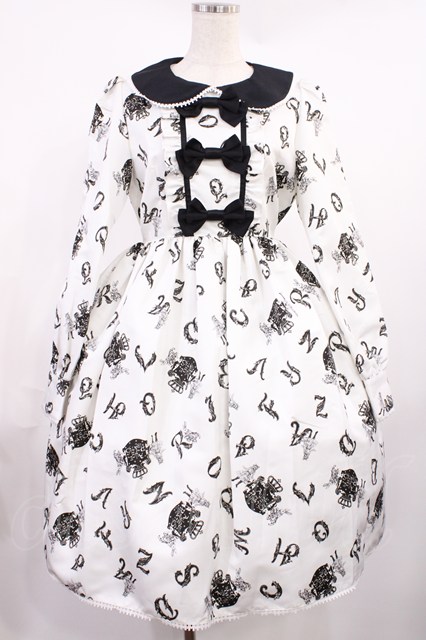 ALICE and the PIRATES アリスとアルファベットの迷宮柄ワンピ ALICE and the PIRATES / アリスとアルファベットの迷宮柄