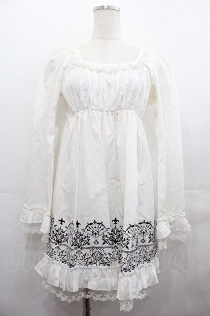 baby triana ホワイト/ブラック 七分袖 ワンピース 24/36ヶ月 baby triana ホワイト/ブラック 七分袖 ワンピース 24/36ヶ月