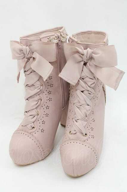 新品タグ付き　LIZ LISA ファー　編み上げ　ボンボン付き ロングブーツ Ｌ LIZ LISA - リズリサ✨ロングブーツ✨ファー✨ポンポン✨レース