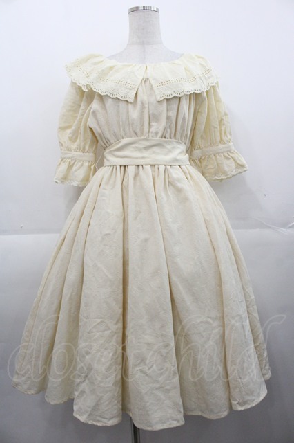 Sheglit / フラワーブーケのレースワンピース 生成り I-25-11-07-070