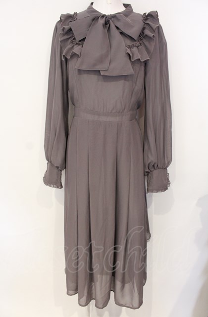 00s axes femme シフォンフリルワンピース coquette axes femme / ラッフルフリルシフォンワンピース グレー O-25-07