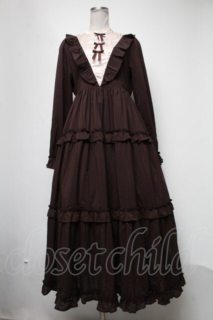 axes femme kawaii / クラシカルフリルロングワンピ ブラウン S-25-02-13-061-AX-OP-AS-ZS - closet  child オンラインショップ