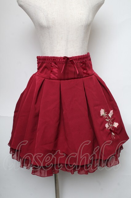 LIZ LISA / 花モチーフ付スカート 赤 S-25-05-29-060-LO-SK-HR