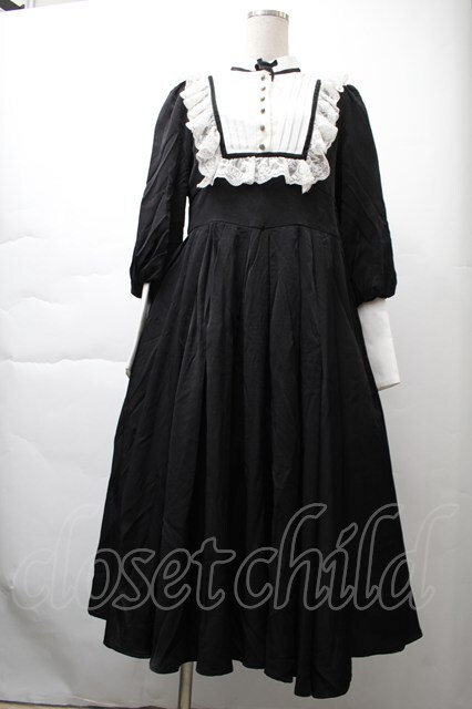 Yourelia様　オーダーページ　4/3 Hoshibako Works / ルーシーズクローゼット デイリーワンピース 黒x白