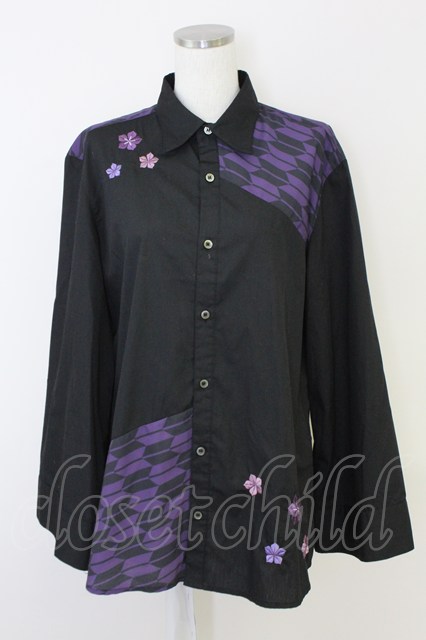 axes femme  矢羽根ＰＴ＆桔梗刺繍シャツ axes femme（アクシーズファム）の「矢羽根PT＆桔梗刺繍シャツ
