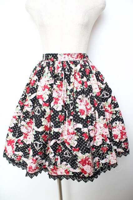 BABY, THE STARS SHINE BRIGHT / シュガーブーケスカート 黒 Y-25-11